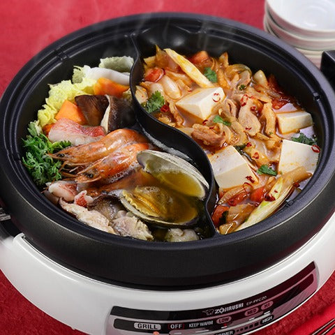 The Gourmet d'Expert® Electric Skillet is a multi-functional electric sk...