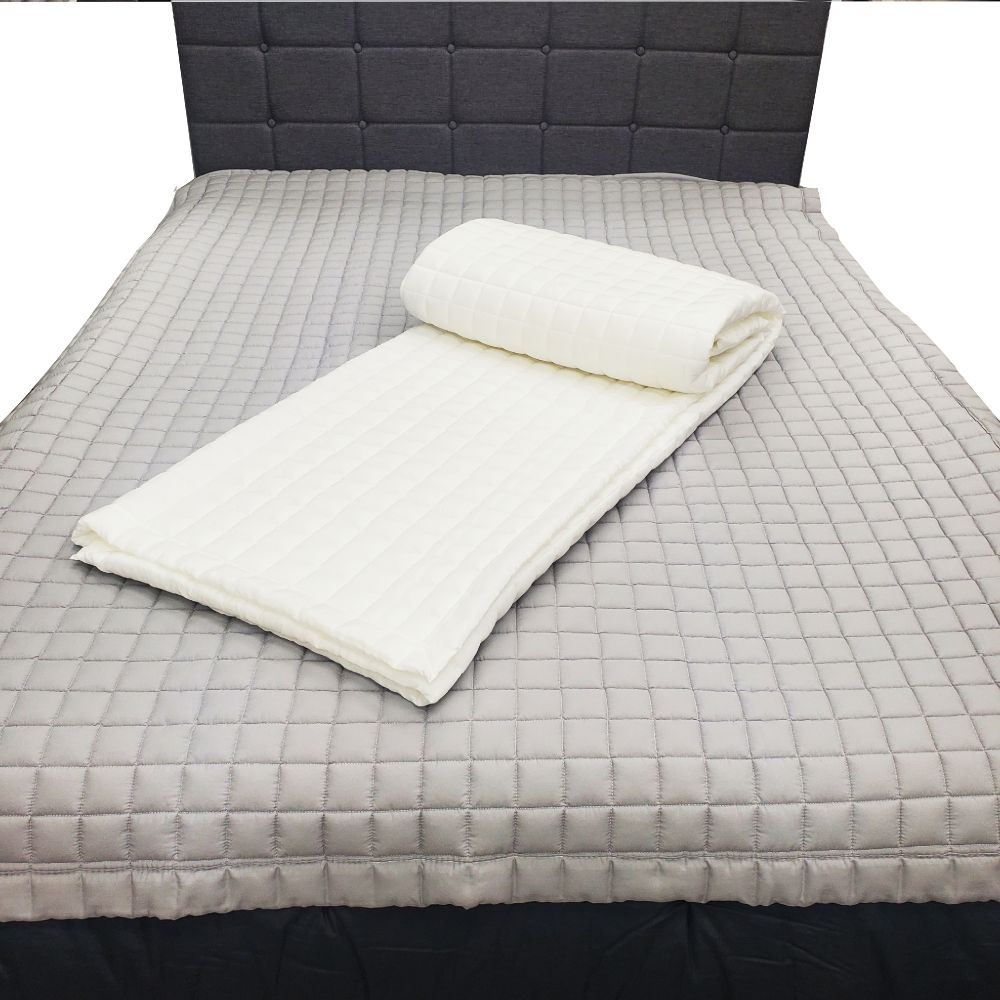 Modern modal (White / Gray) Bed Pad