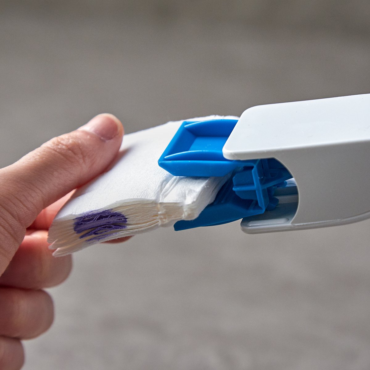 이지드롭 변기크리너 물에녹는 일회용변기솔 (변기청소)